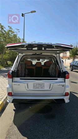Lexus LX